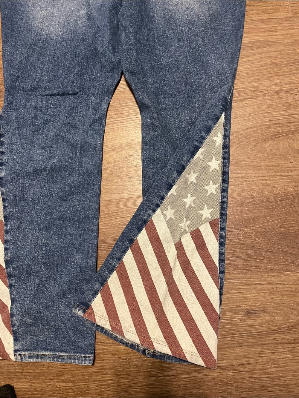 NWT Judy Blue Freedom Ring Flare Jeans - American Flag Patriotic - Picture 4 of 6